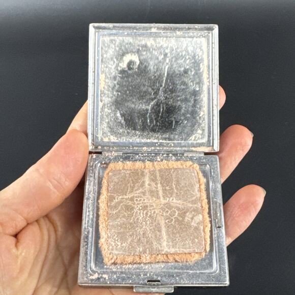 Vintage Bourjois Silver Tone Art Deco Compact Evening in Paris Vanity - Picture 7 of 9